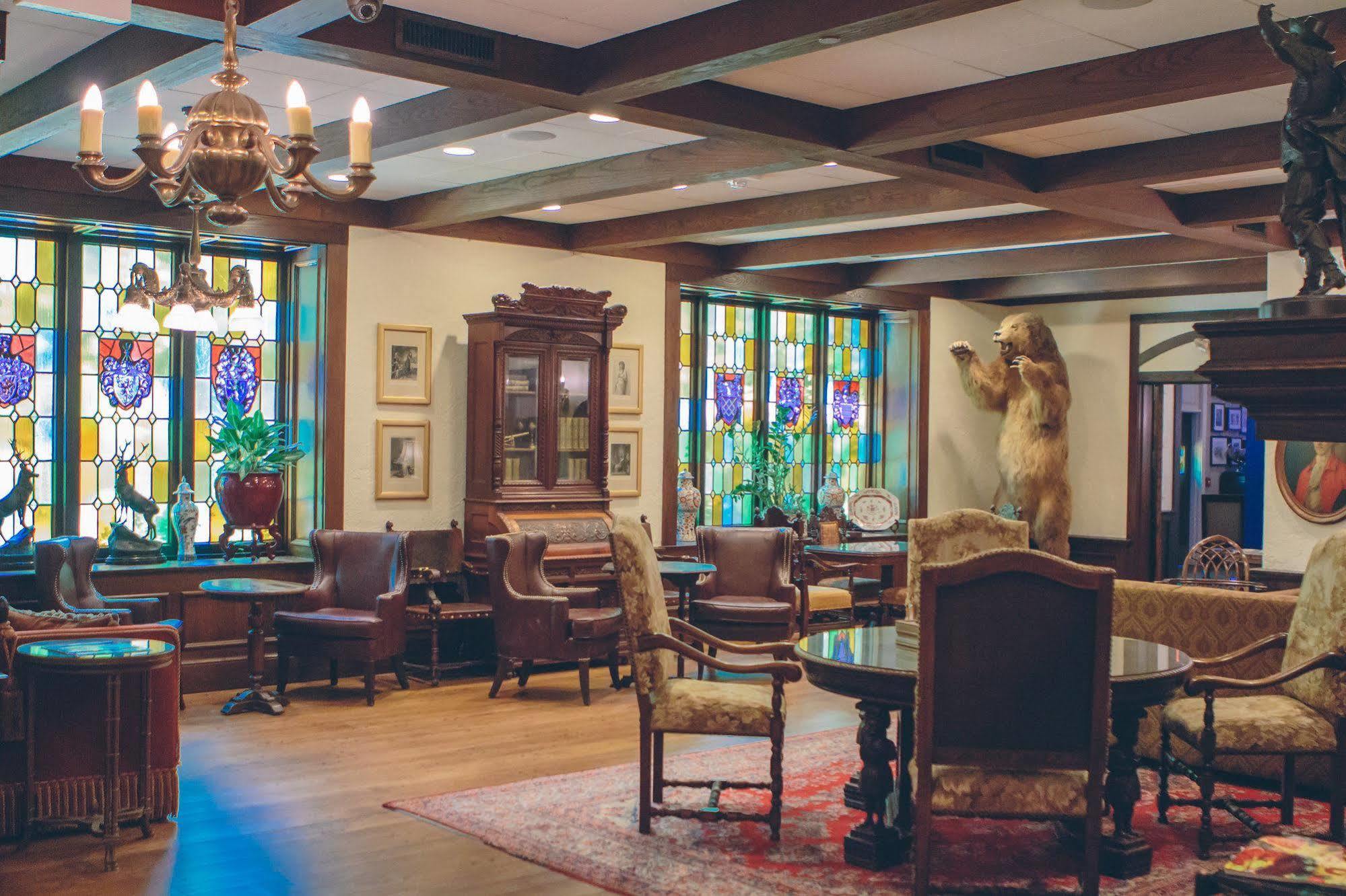 The Cheshire Inn